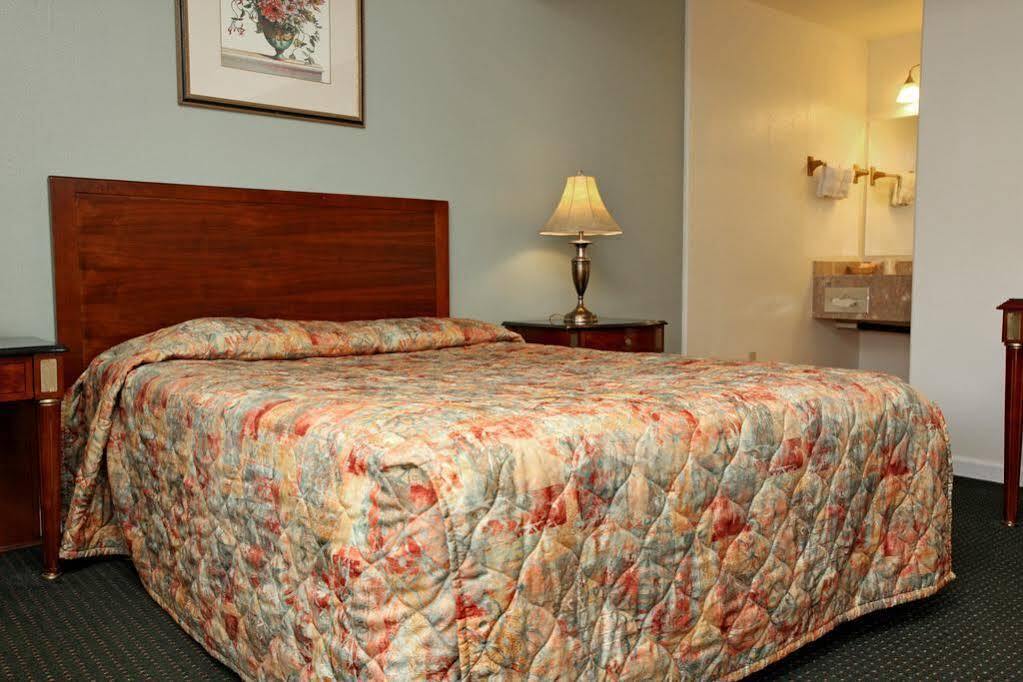 Monterey Oceanside Inn Buitenkant foto